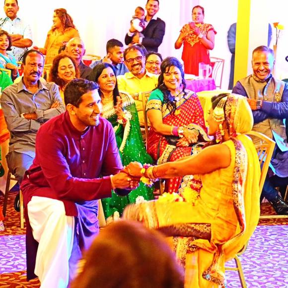 Meet your Posher, Ayesha - Picture 1 of 1